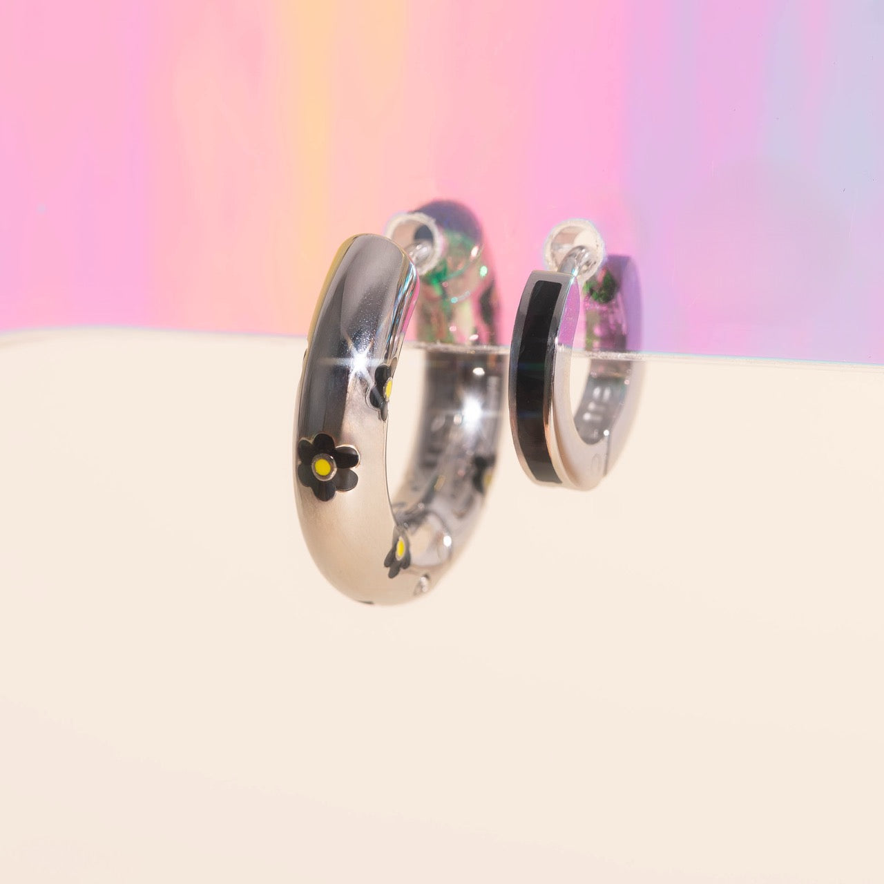 Black & Yellow Daisy Stack Pack (2 item pairs)