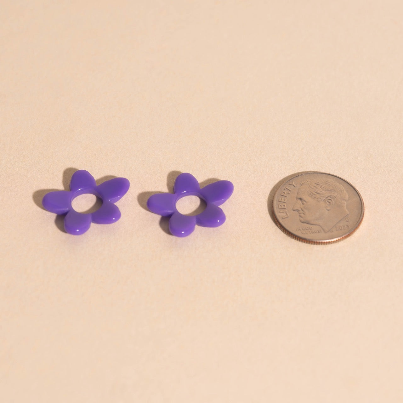 Acrylic Flower Chunky Huggie Hoop Charms