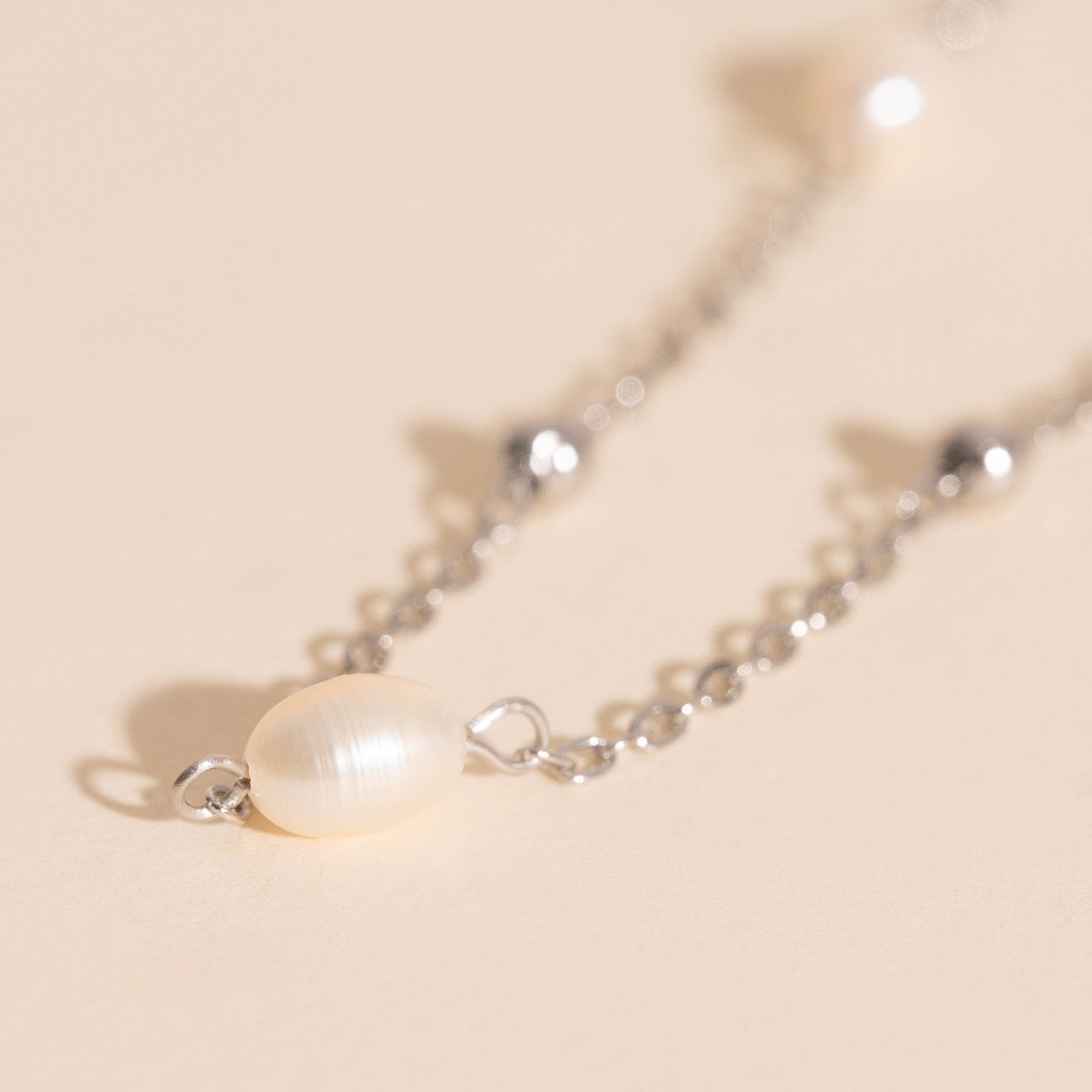 Mini Pearl Chain Necklace (18")