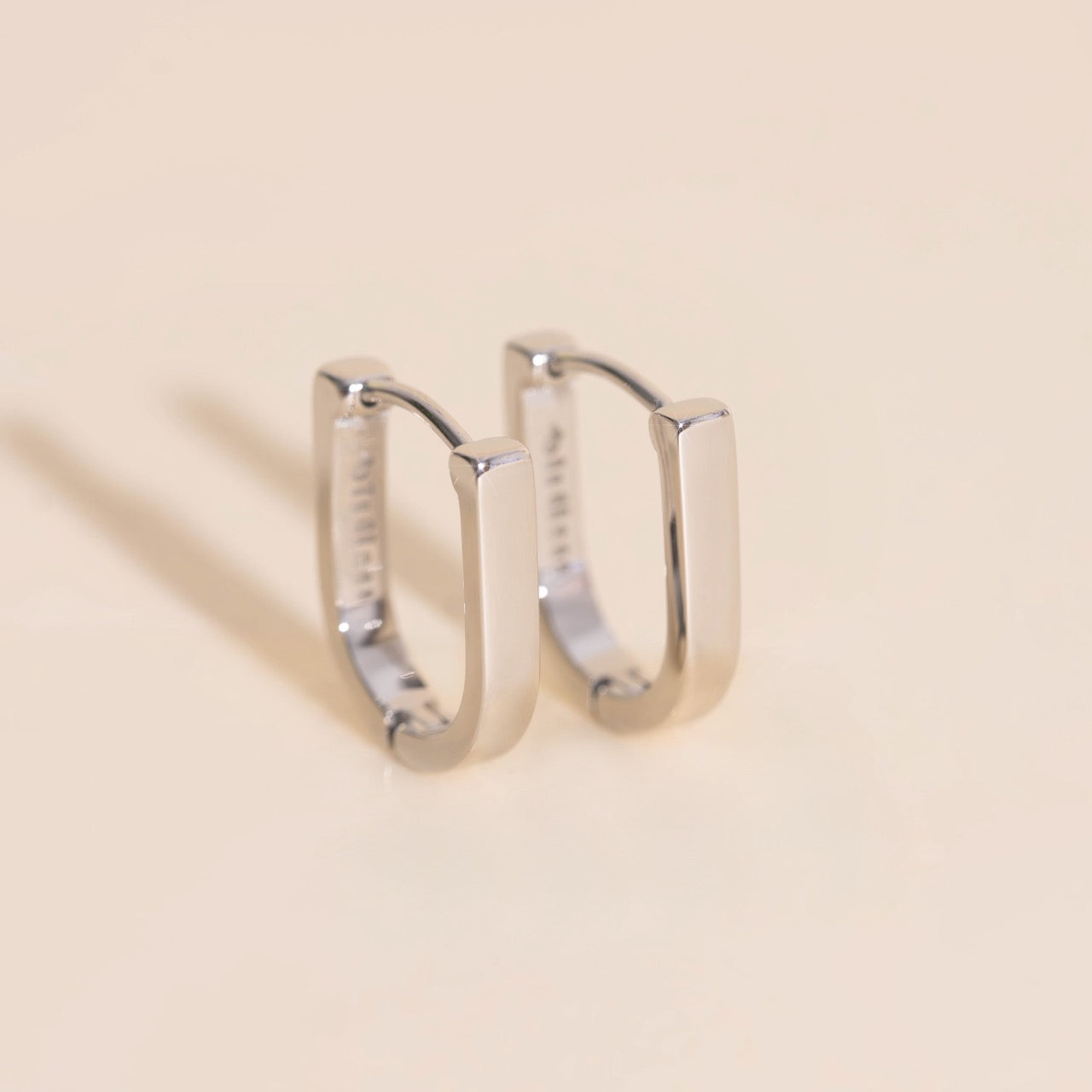 Smooth Stirrup Huggie Hoop Earrings – Oh Clementine