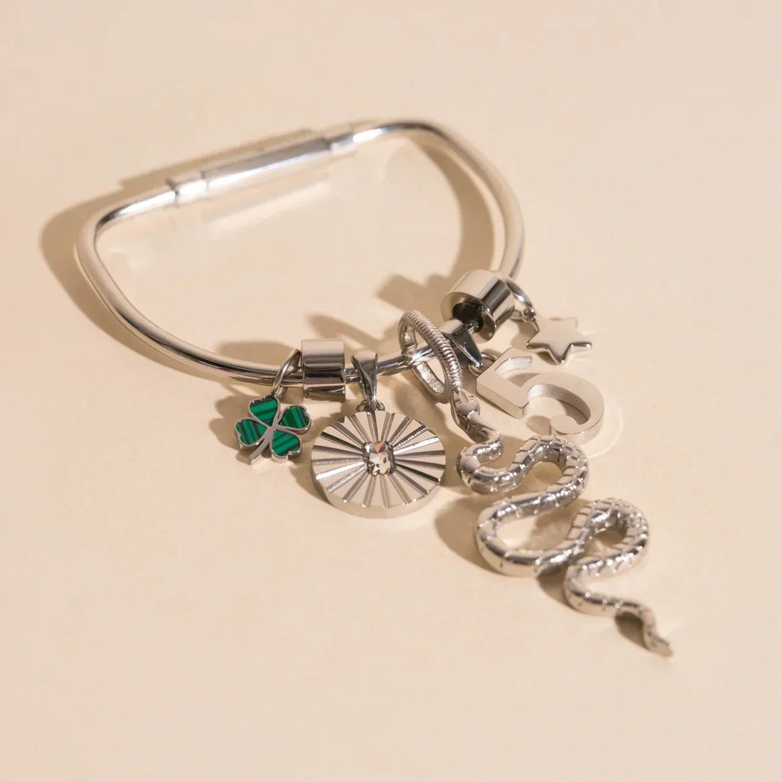 How to Build the Cutest Bag Charm (and Why Everyone’s Obsessed Right Now)