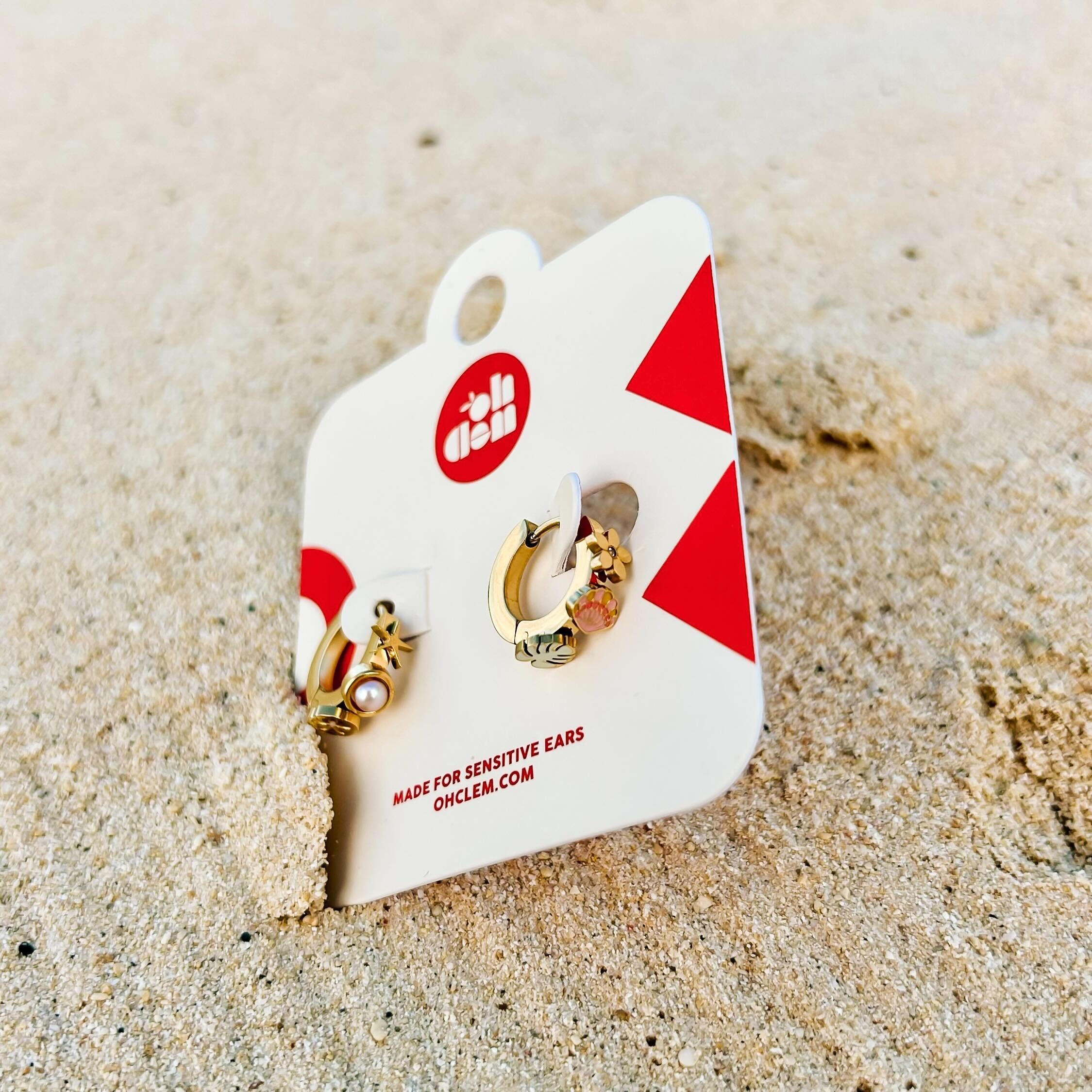 Hawaii 3D Huggie Hoop Earrings – Oh Clementine Hawaii 3D Huggie Hoop Earrings – Oh Clementine