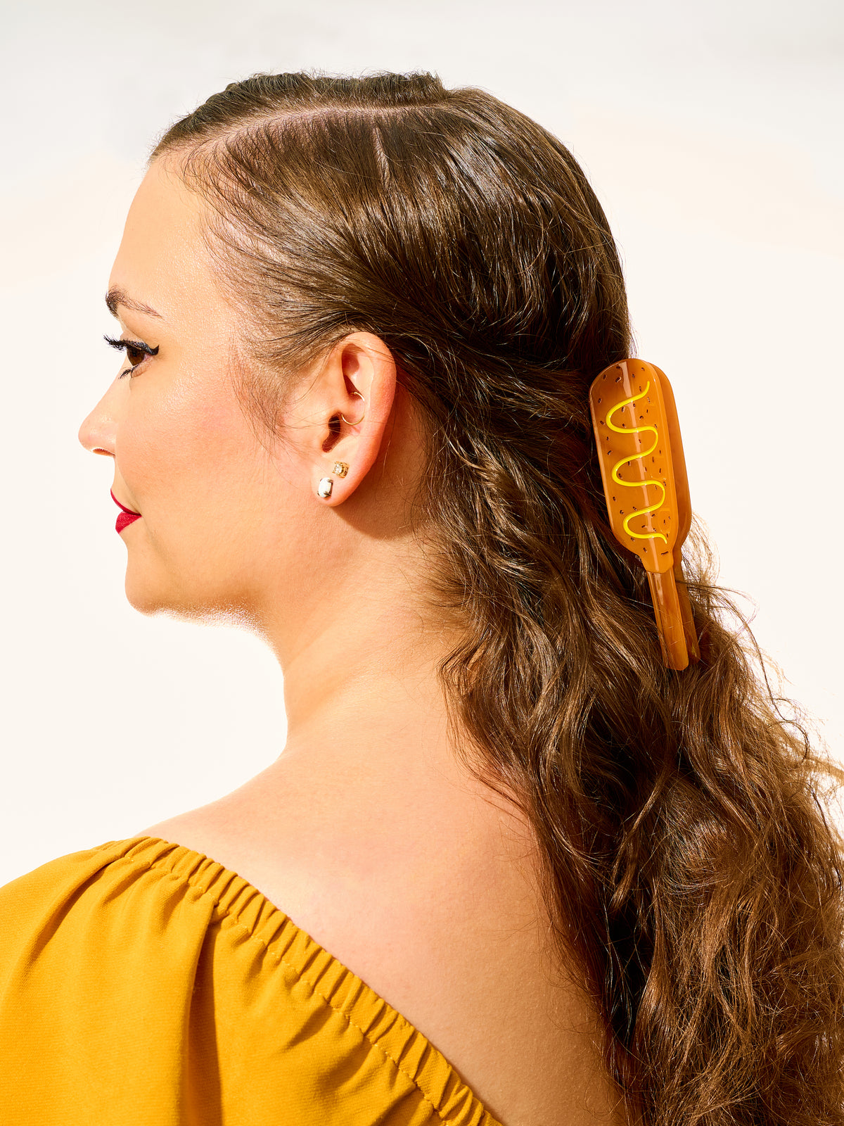 Pack: Cookout Huggie Hoops & Hair Claw