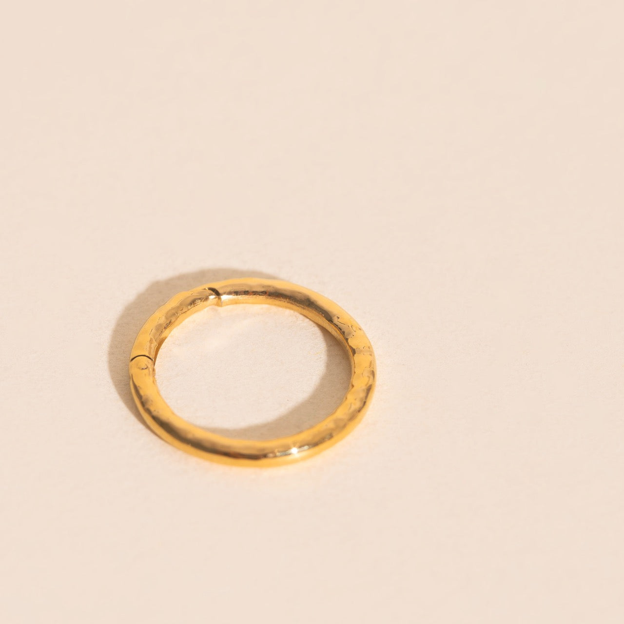 Hammered Circle Necklace Charm Clasp (18mm)