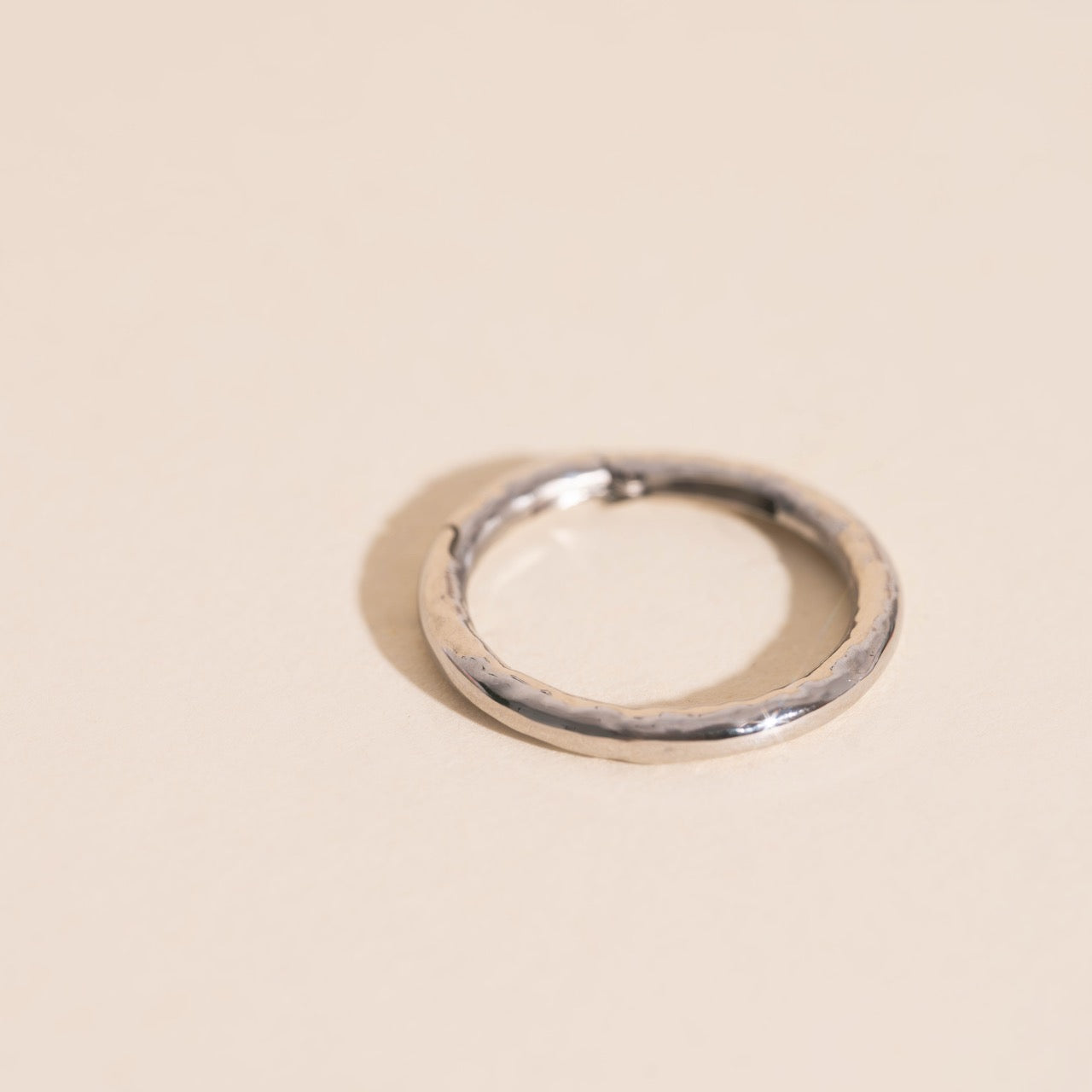 Hammered Circle Necklace Charm Clasp (18mm)