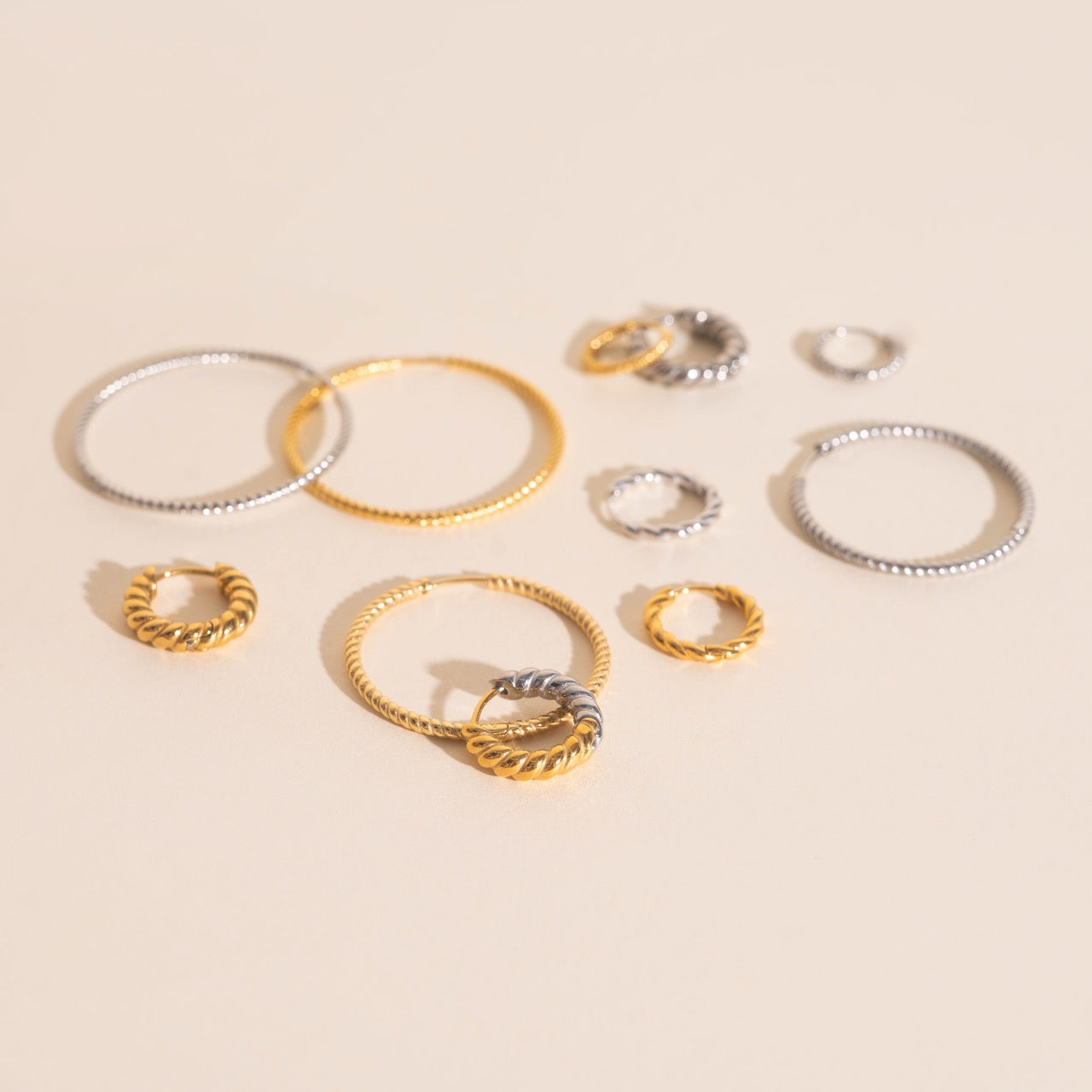 Lasso Rope Rounded Huggie Hoop Earrings – Oh Clementine
