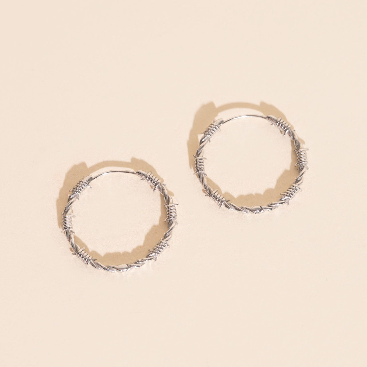 Beebeecraft 1 doos 14 stuks zirkonia hefboomhaken 18 karaat vergulde Huggie creolen oorbel accessoires Franse clip oorhaken met lus voor DIY oorbellen maken Beebeecraft 1 doos 14 stuks zirkonia hefboomhaken 18 karaat vergulde Huggie creolen oorbel accessoires Franse clip oorhaken met lus voor DIY oorbellen maken