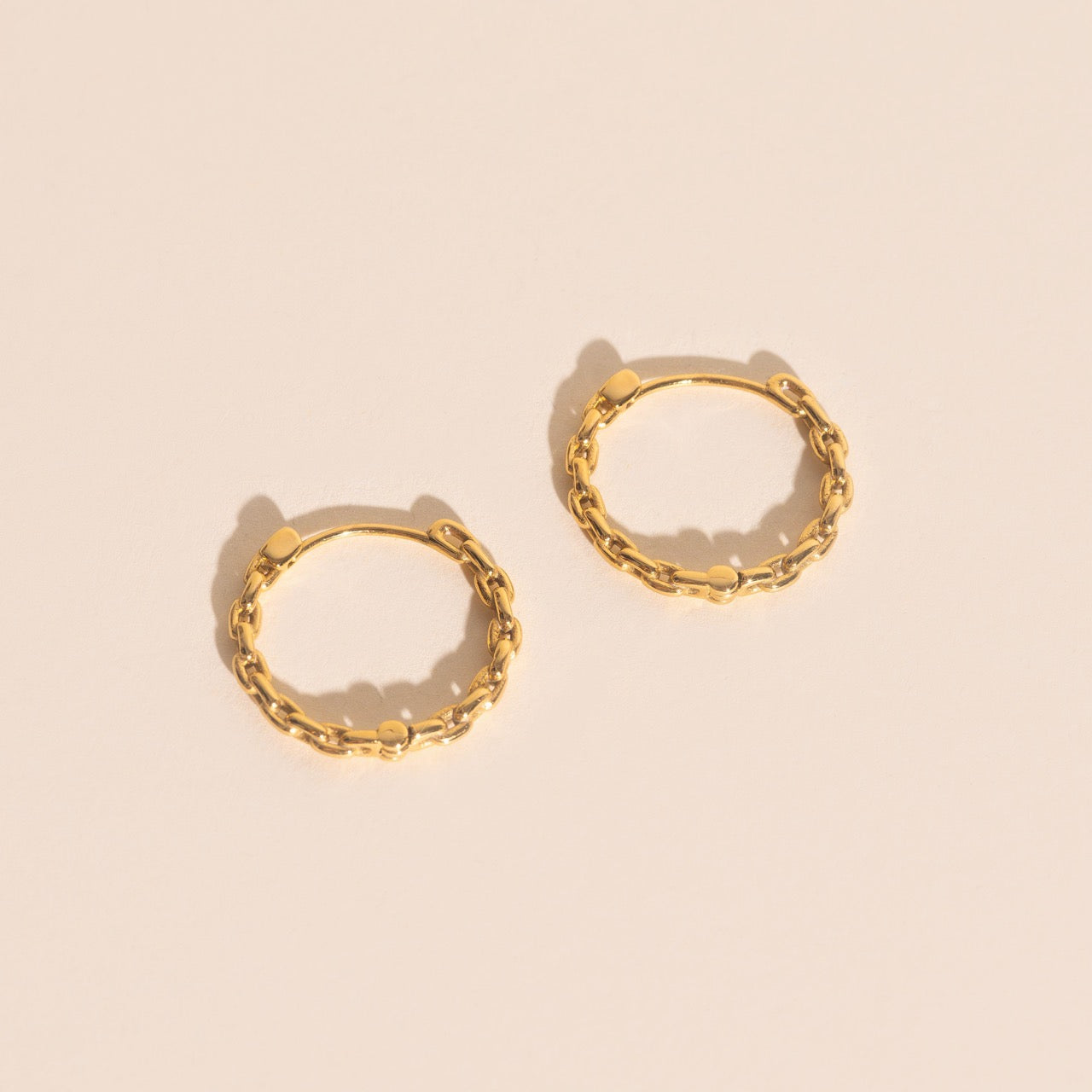 Chain Huggie Hoop Earrings – Oh Clementine