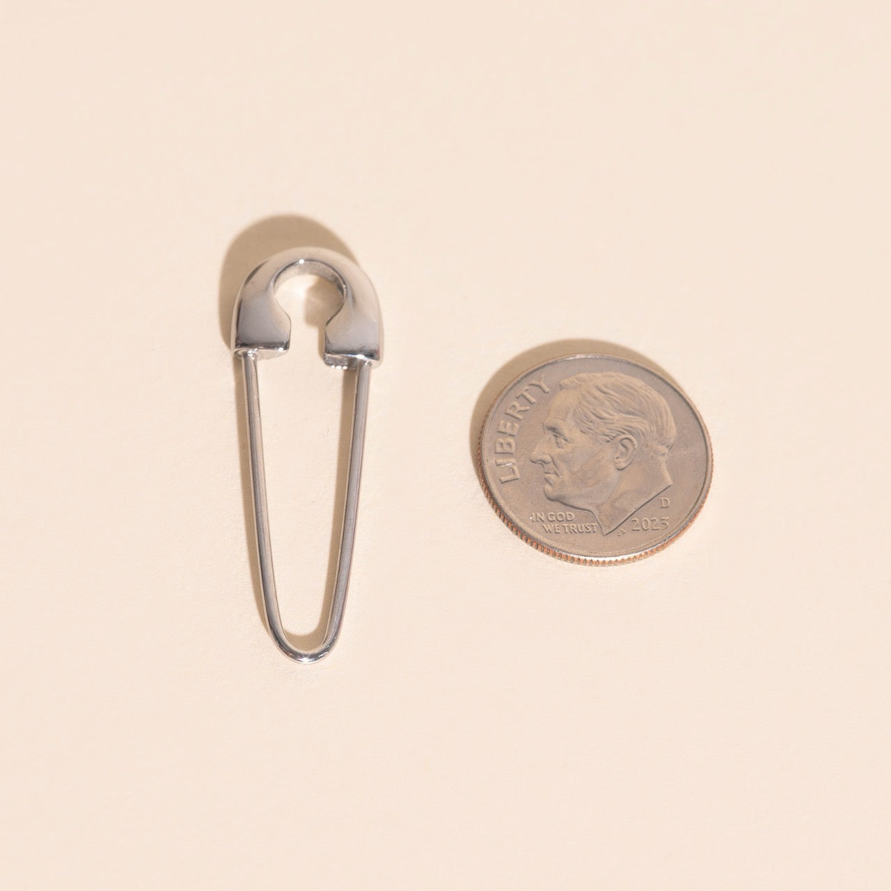 Safety Pin Necklace Charm Clasp (31mm) – Oh Clementine