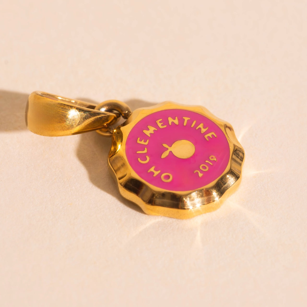 Mini Oh Clem Bottle Cap Necklace Charm