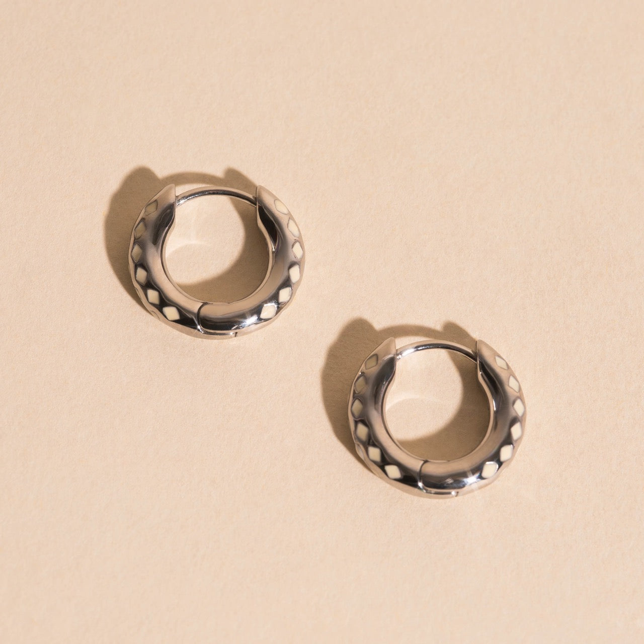 Diamond Lattice Chunky Rounded Huggie Hoop Earrings