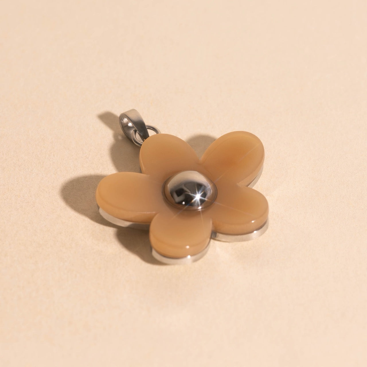 Jumbo Daisy Necklace Charm