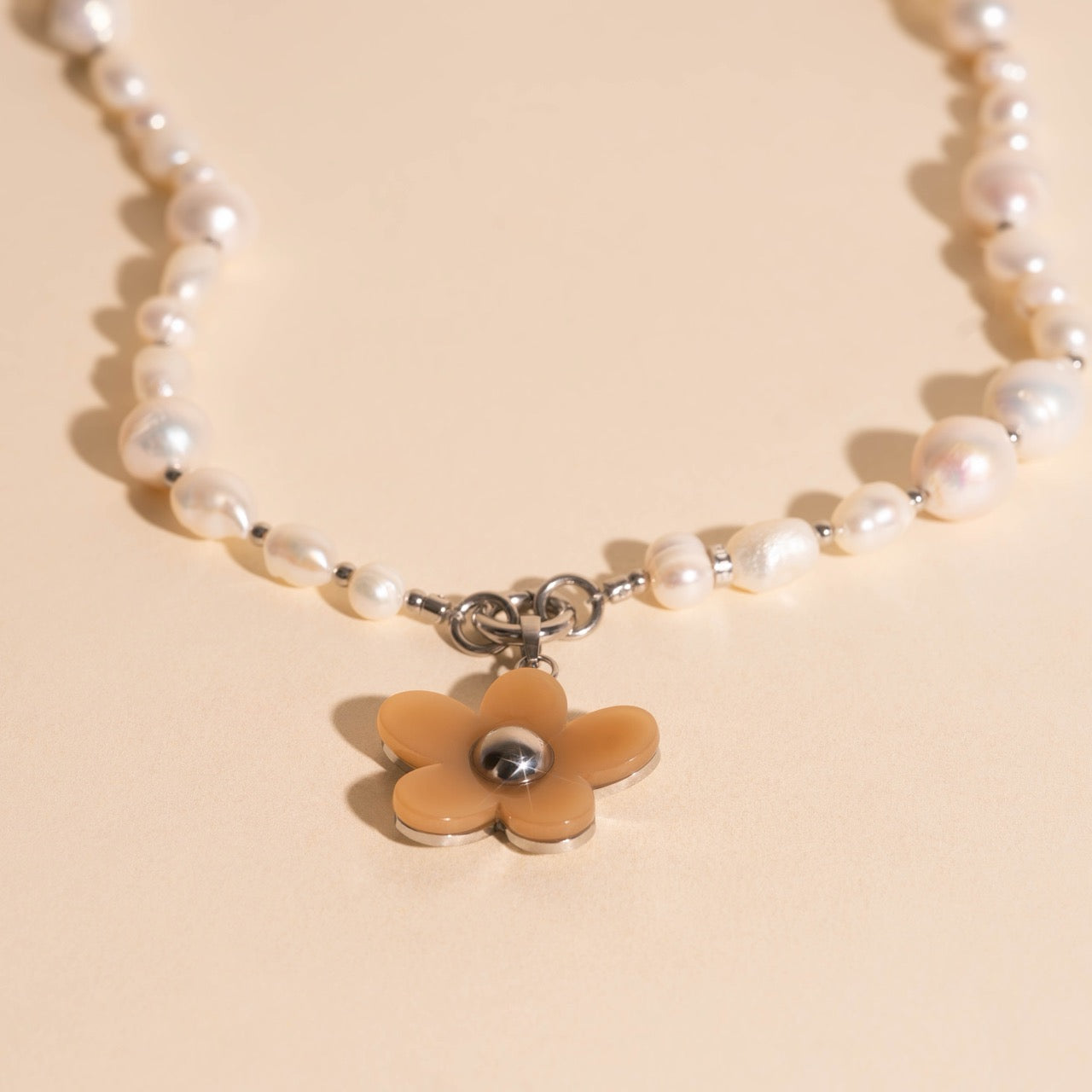 Jumbo Daisy Necklace Charm