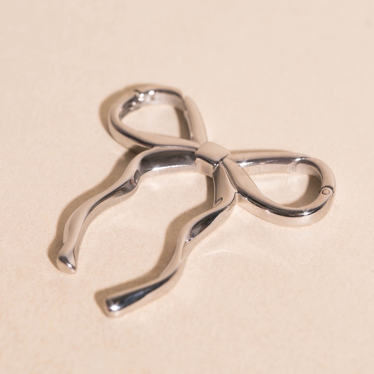 Bowtie Necklace Charm Clasp (33mm)