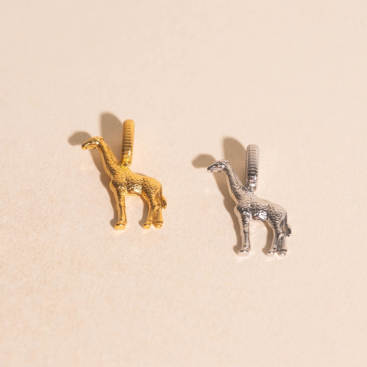 Giraffe Necklace Charm – Oh Clementine