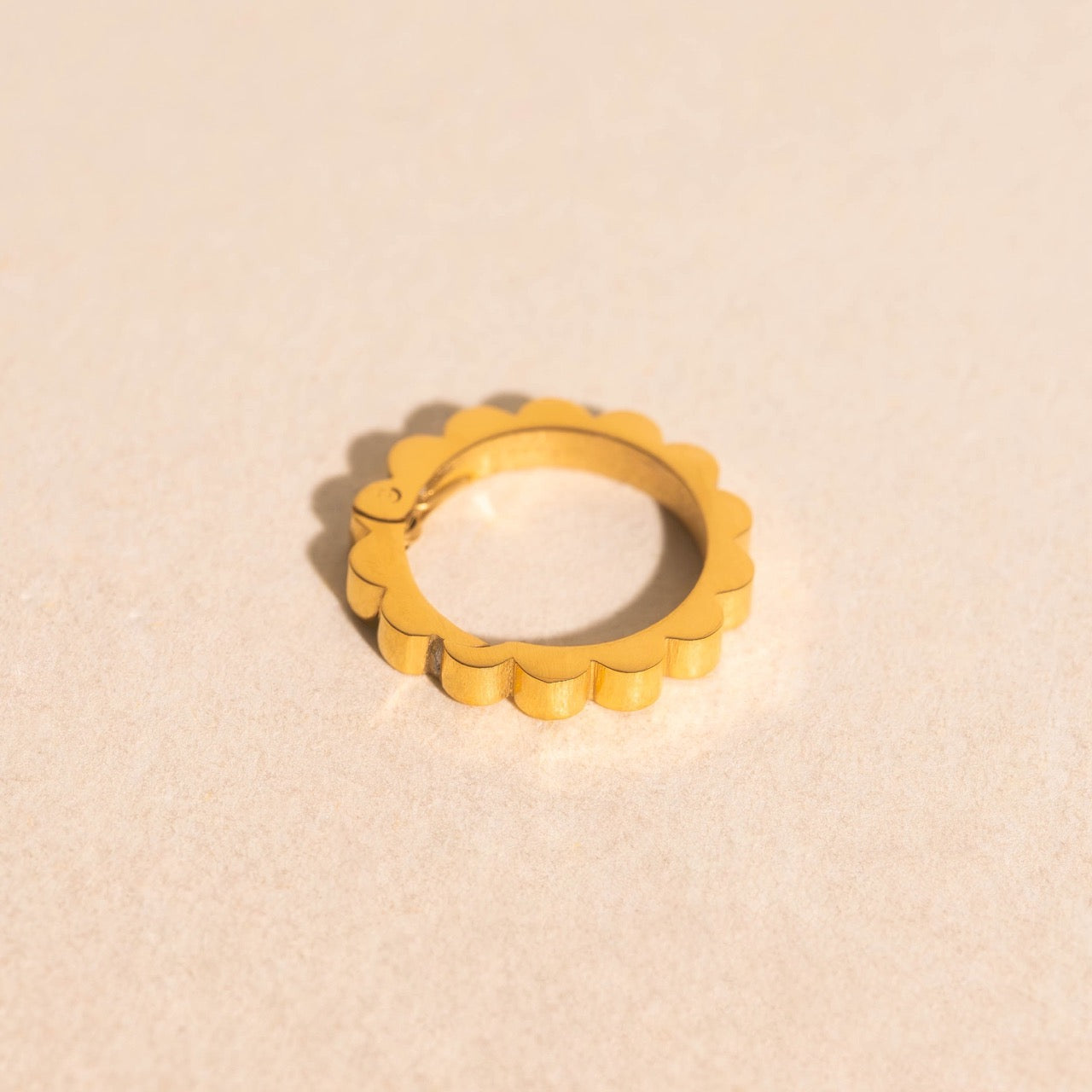Scalloped Necklace Charm Clasp (11mm)
