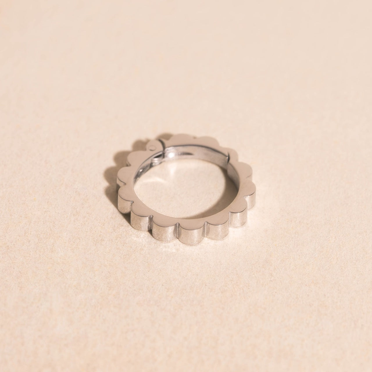 Scalloped Necklace Charm Clasp (11mm)