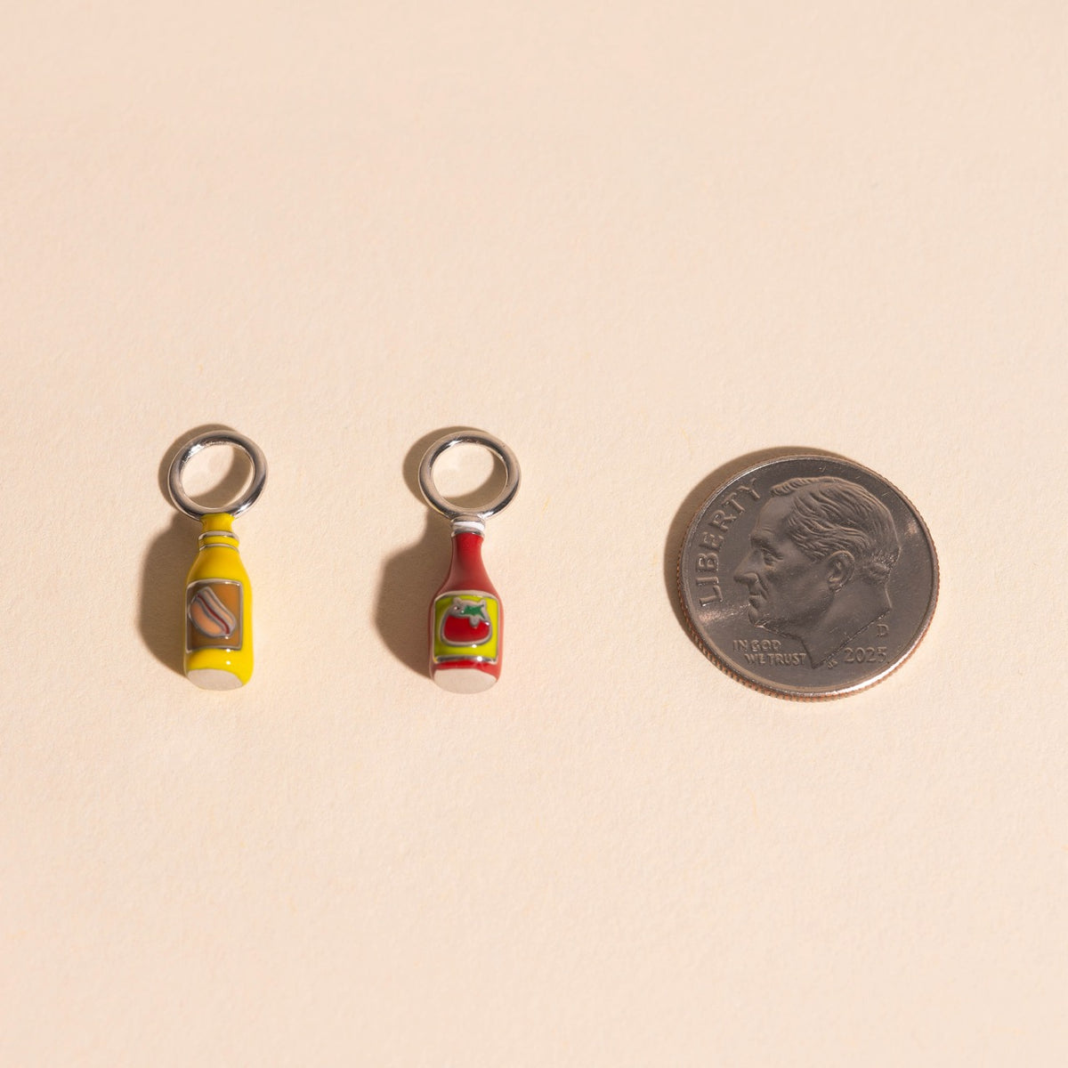 Pack: Ketchup & Mustard Charms, Huggies, & Claw Clip