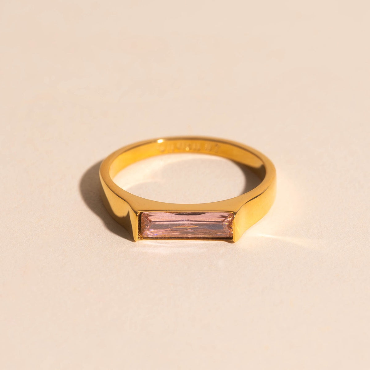 Margot Ring
