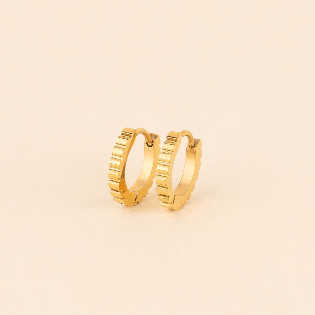 Scalloped Huggie Hoop Earrings