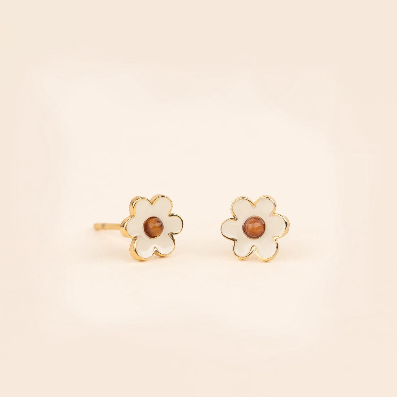 Cream Flower Stud Earrings