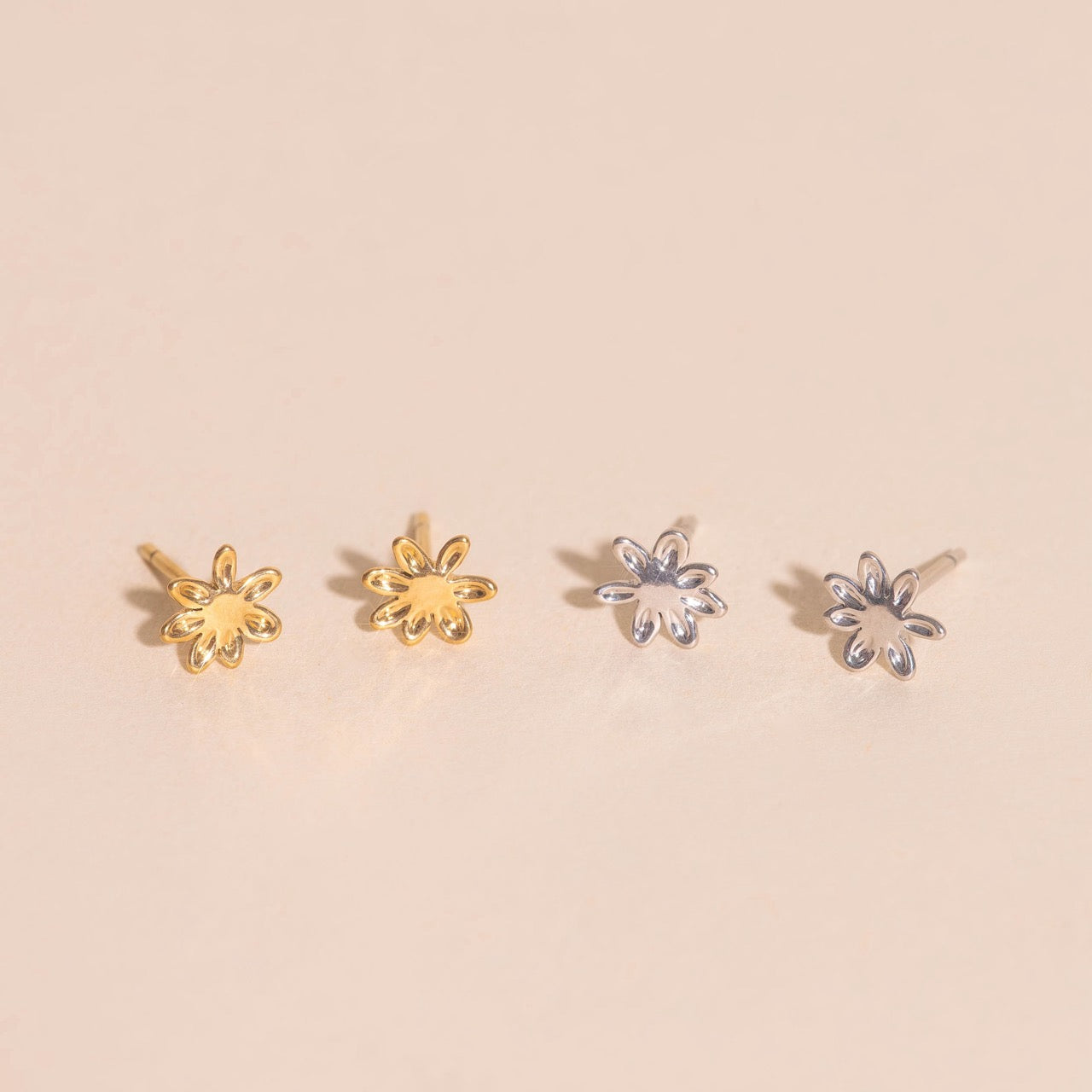 Mini Basic Flower Stud Earrings