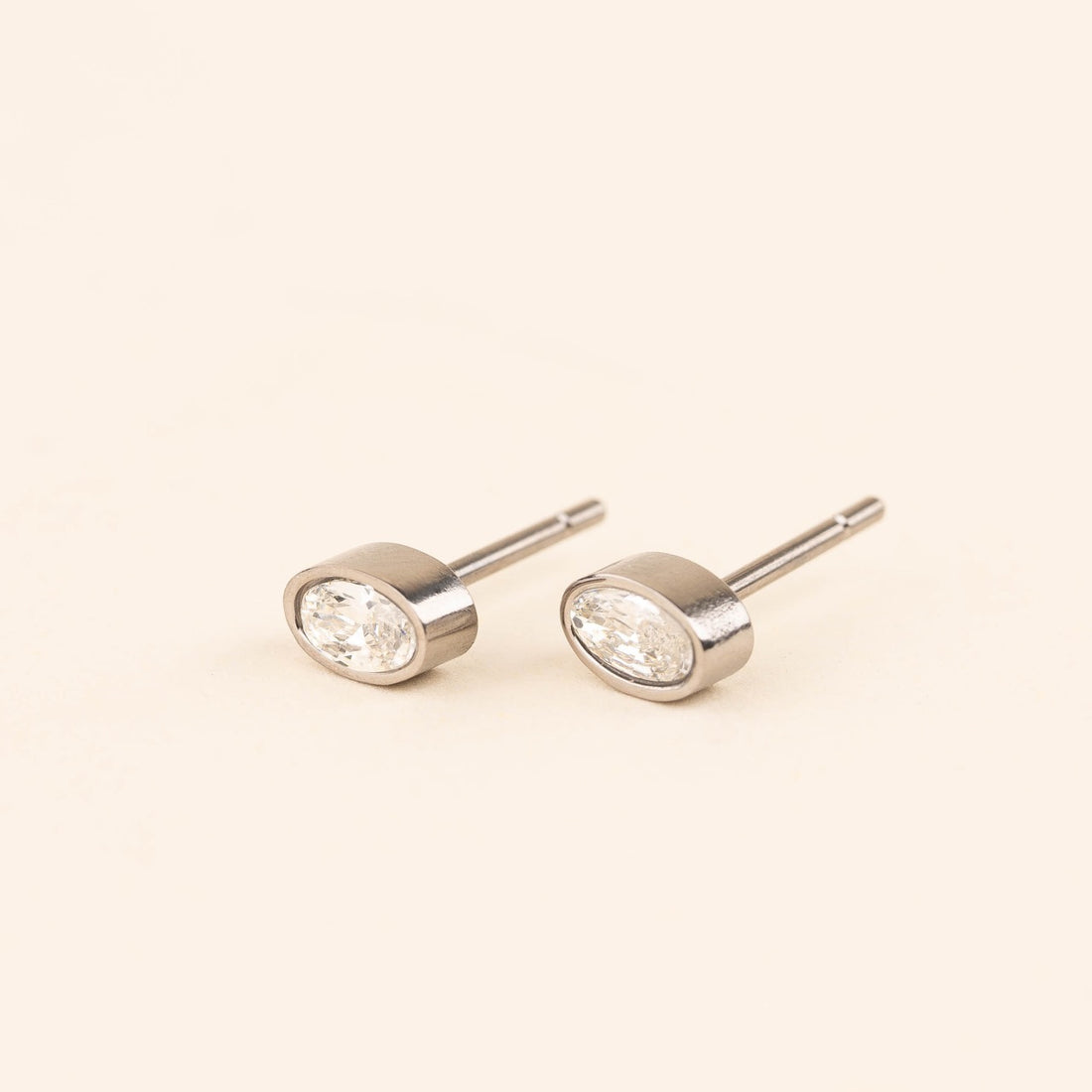 Caitlin Oval Earrings in Chrome main image 0