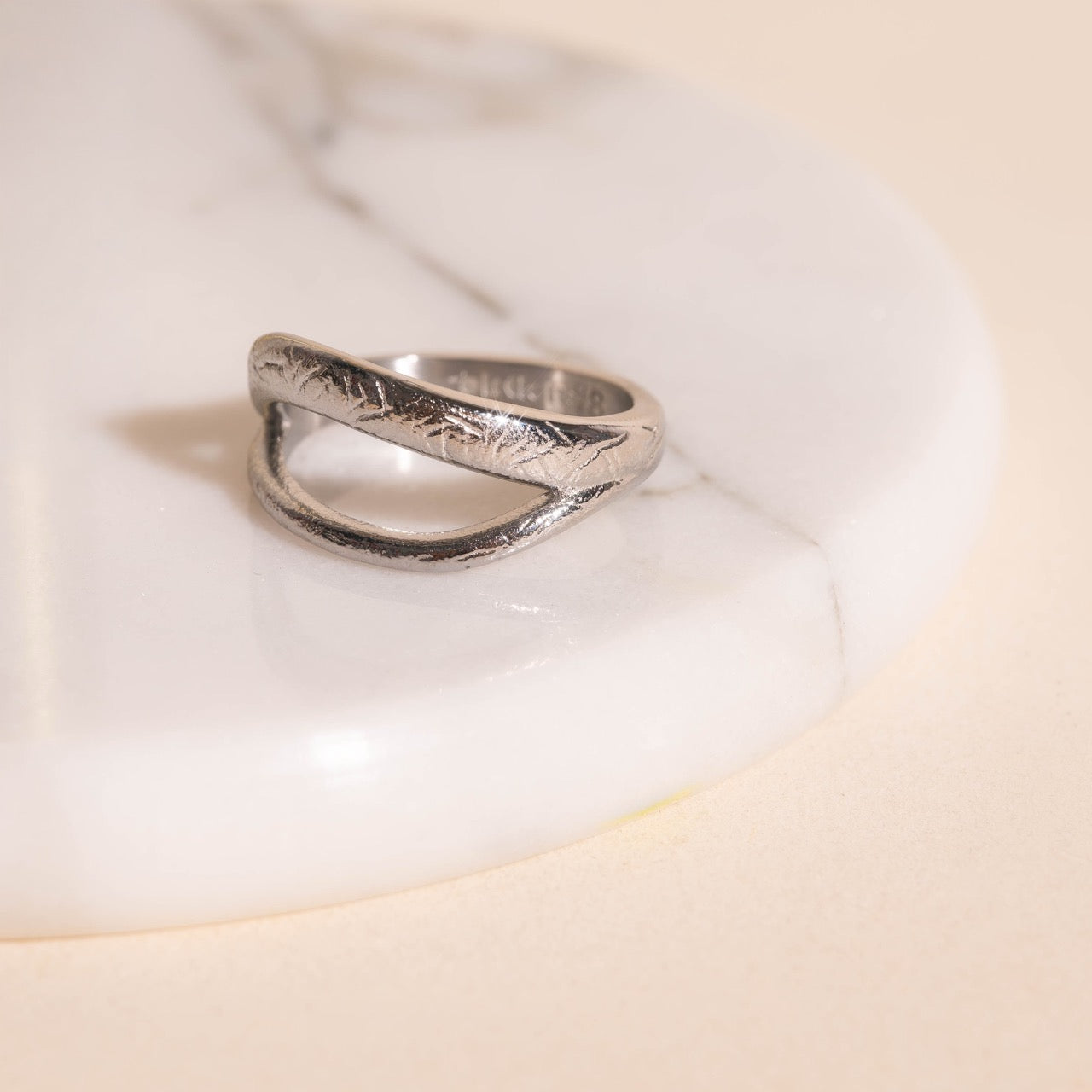 Cosmic Rift Ring