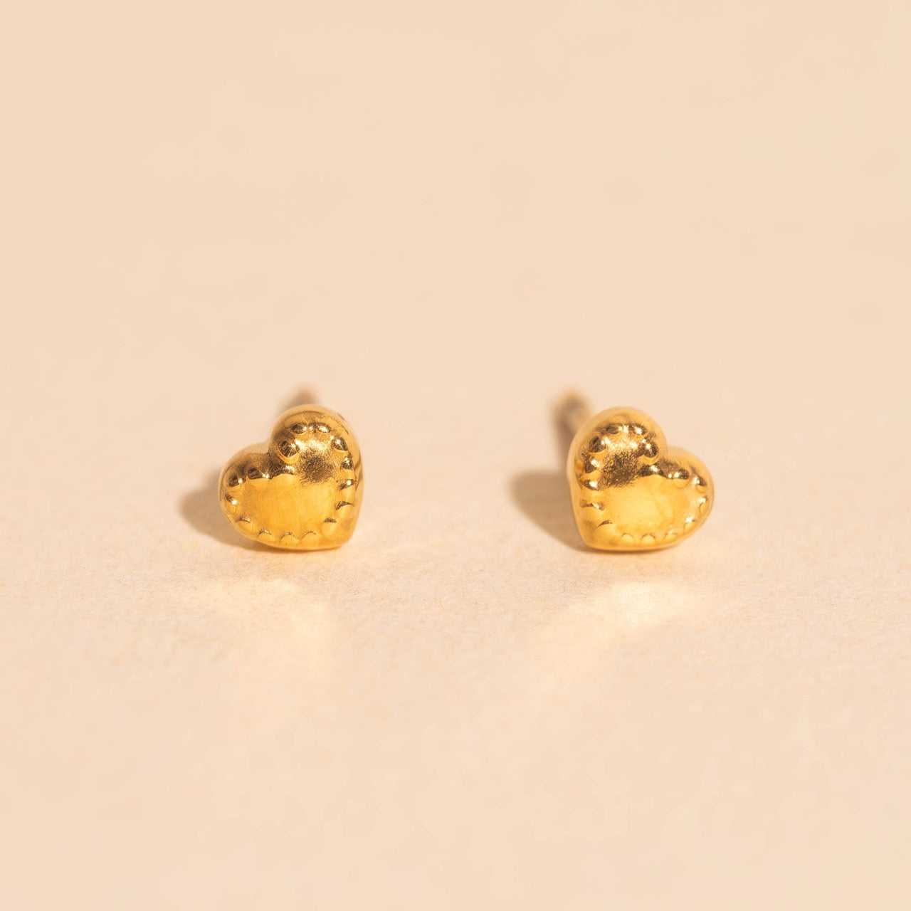 Tiny Heart Stitch Stud Earrings
