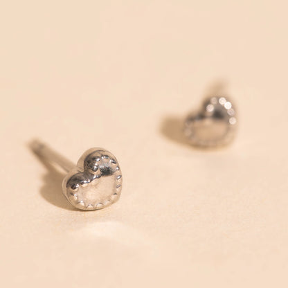 Tiny Heart Stitch Stud Earrings