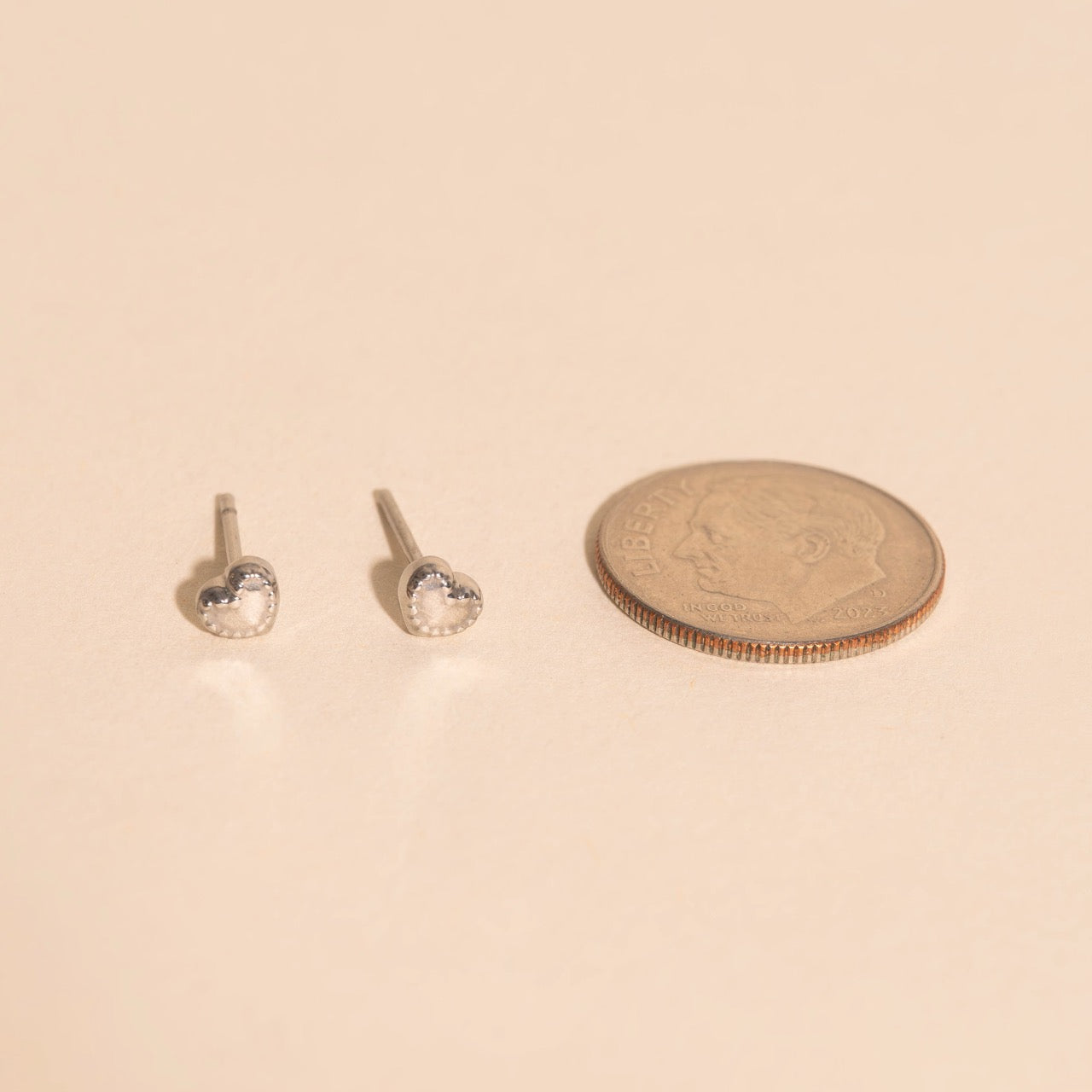 Tiny Heart Stitch Stud Earrings