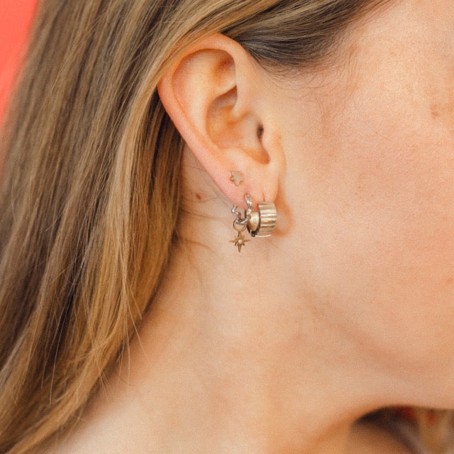 Scalloped Super Chunky Huggie Hoop Earrings